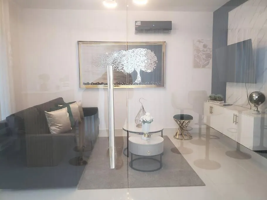 Residencia Penthouse, Jacuzzi Calentador Agua Apartment Santiago De Los Caballeros 0*,  Dominican Republic
